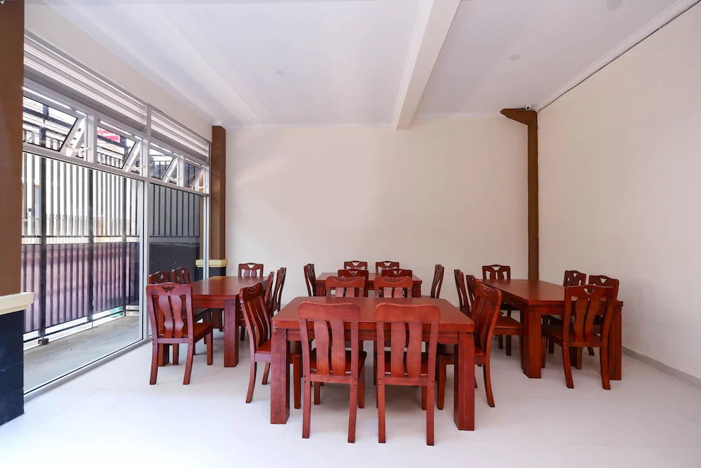 Shabrina 2 Syariah by OYO Rooms