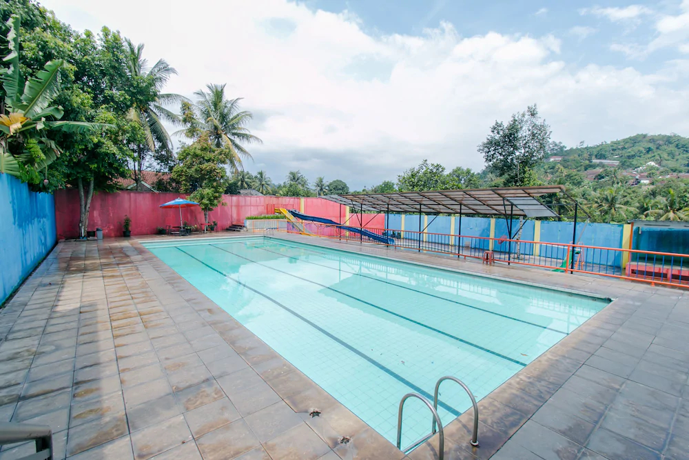 Amazon Homestay Syariah by OYO