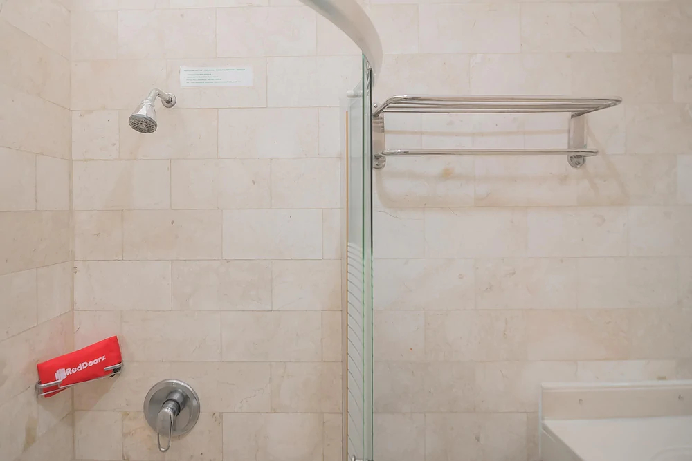 Daun Hijau Hotel by Reddoorz