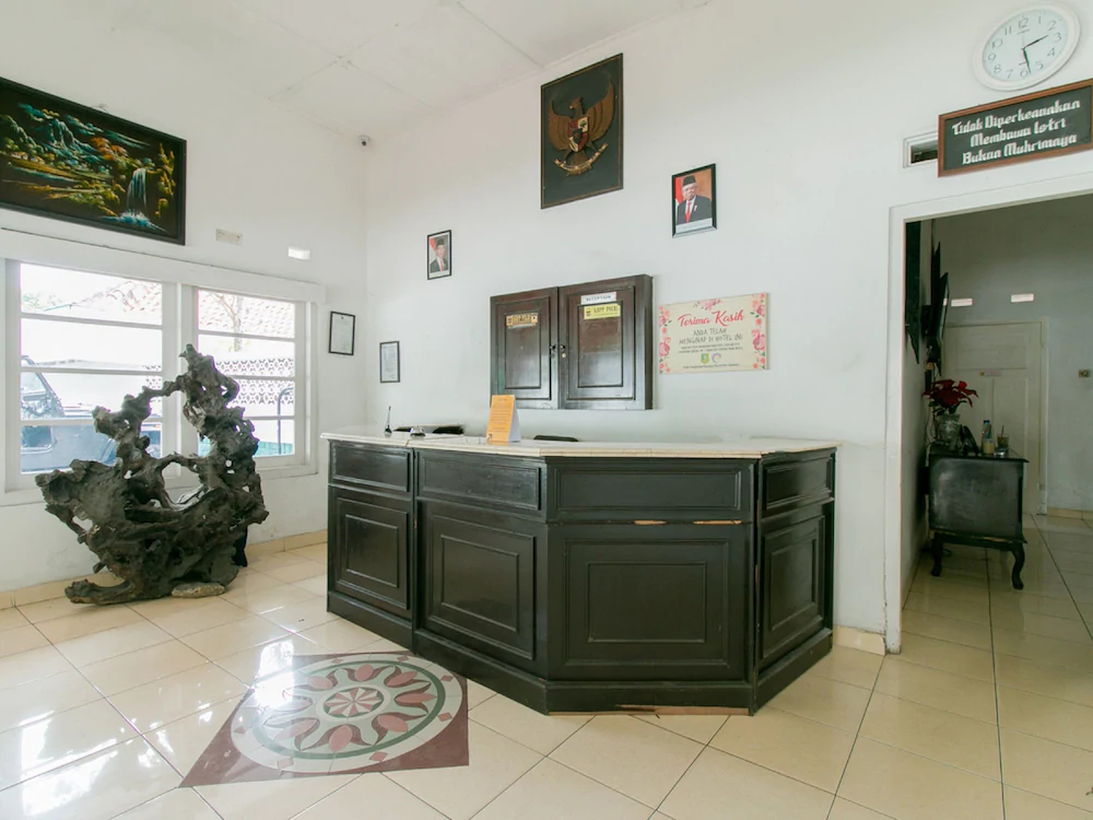 Hotel Mustika Widyasari by OYO Rooms