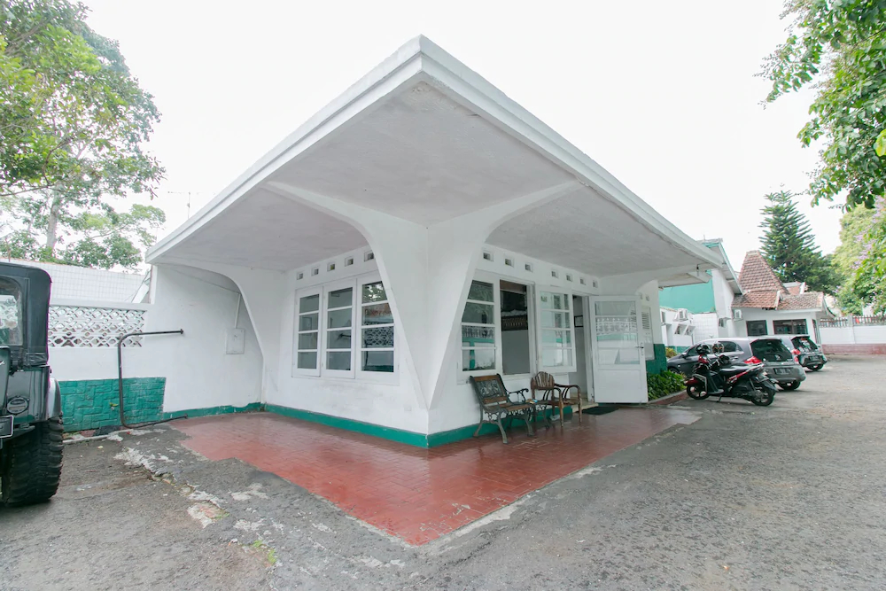 Hotel Mustika Widyasari by OYO Rooms