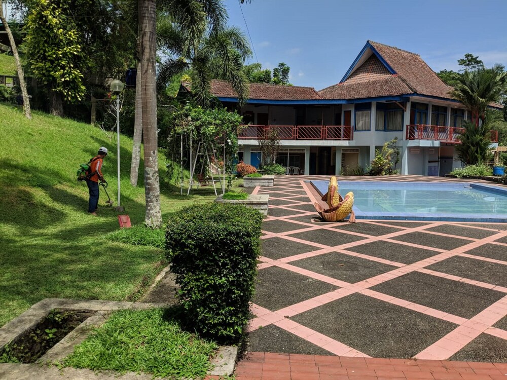 Hotel Rafflesia by OYO Rooms