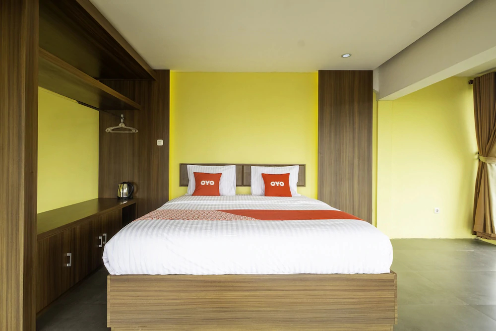 Capital O 1973 Guest House Toserba Selamat Syariah Pelabuhan Ratu