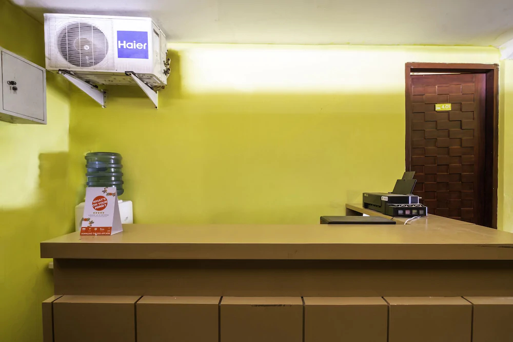 Capital O 1973 Guest House Toserba Selamat Syariah Pelabuhan Ratu