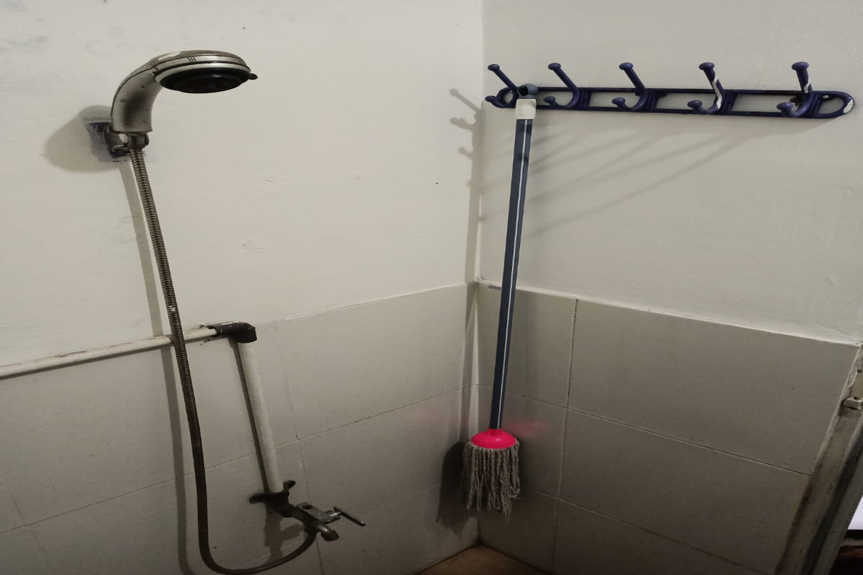 Spot On 93385 Penginapan Hj Lilis 2 Syariah