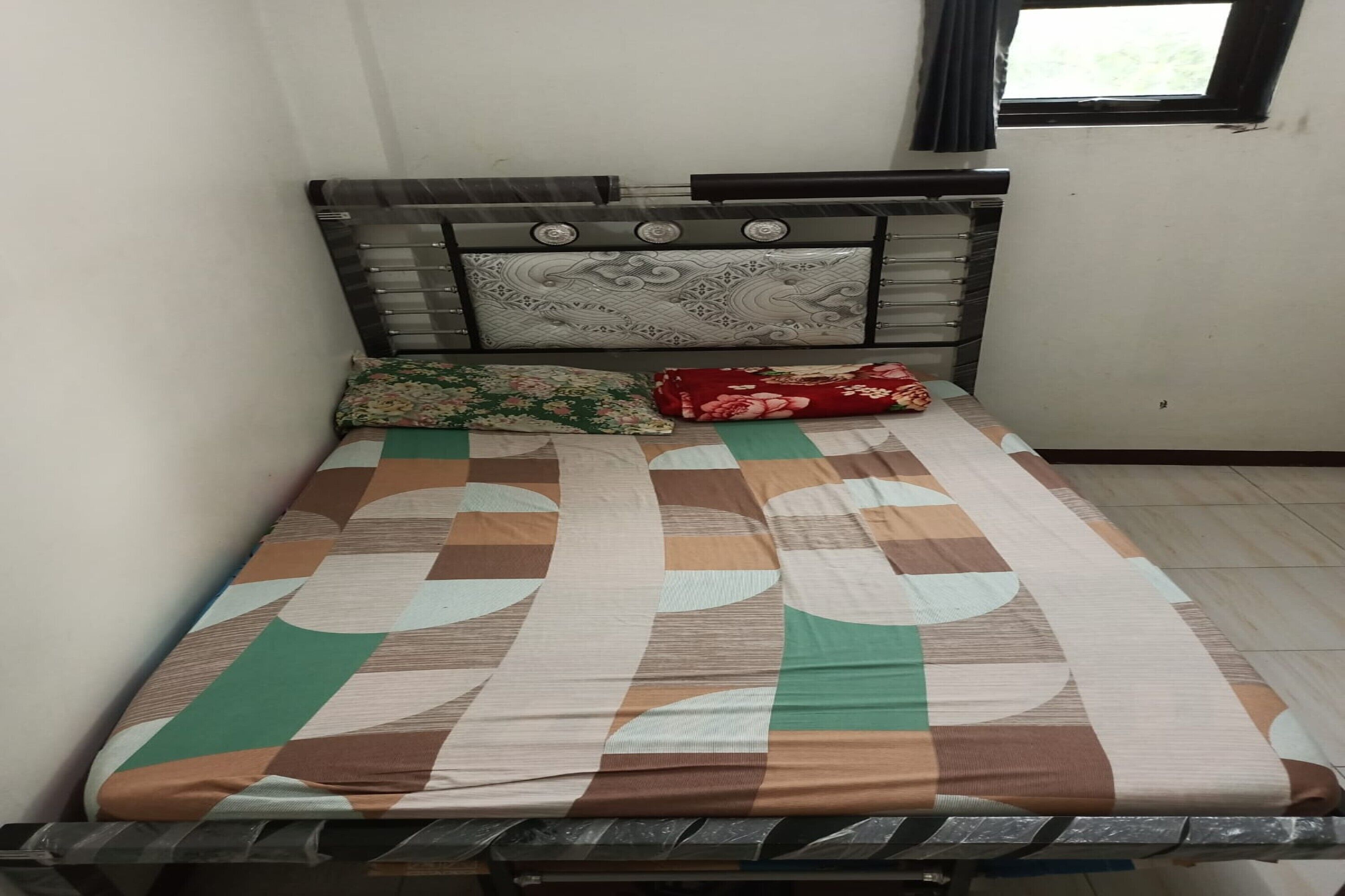 Spot On 93385 Penginapan Hj Lilis 2 Syariah