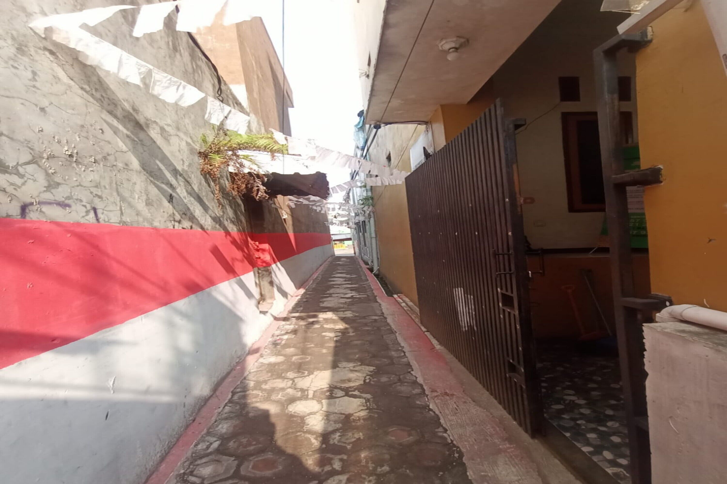 Spot On 93385 Penginapan Hj Lilis 2 Syariah