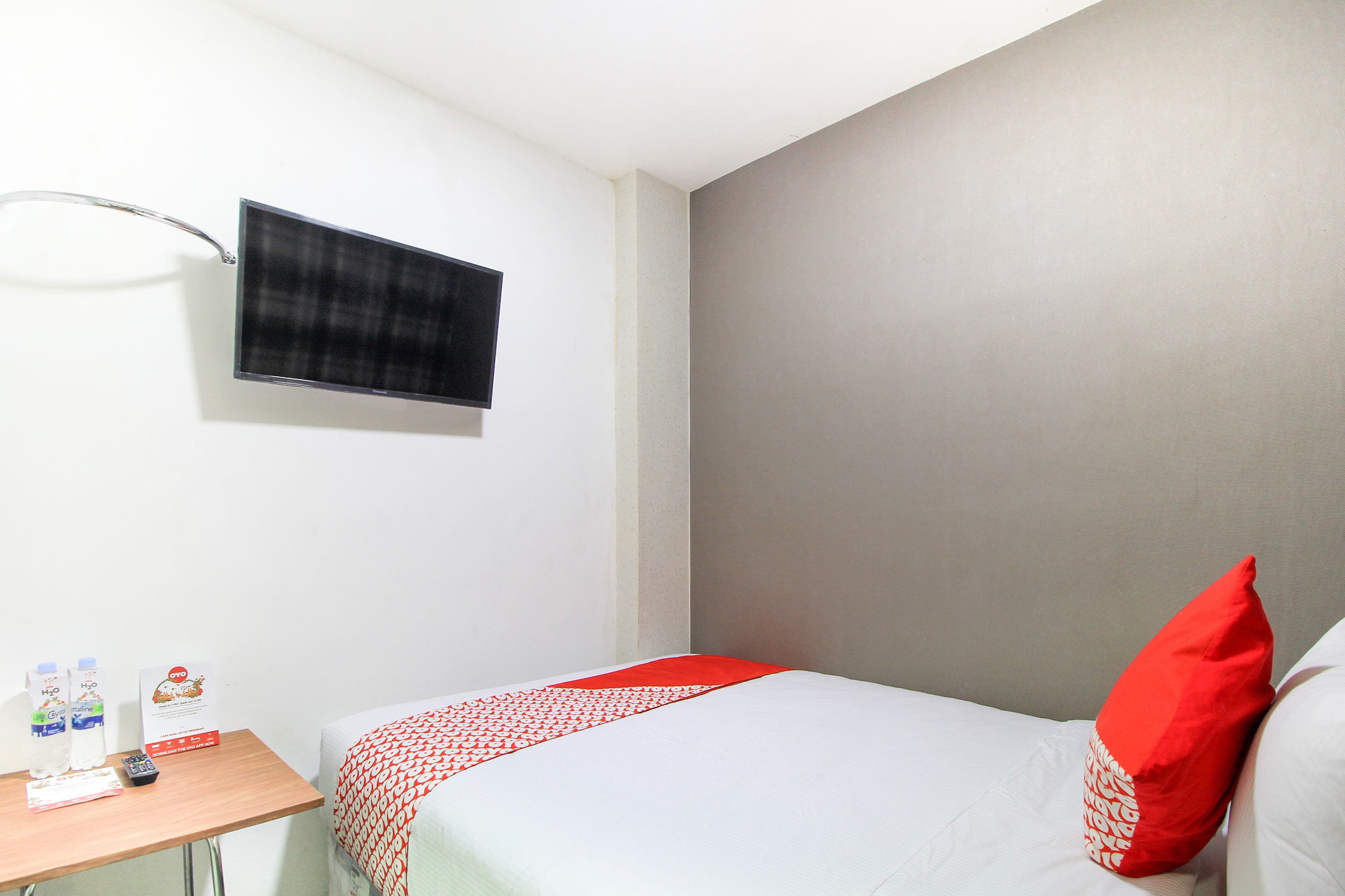 A1 Hotel By OYO Rooms
