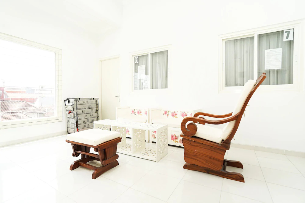 Cipunegara Residence By OYO Rooms