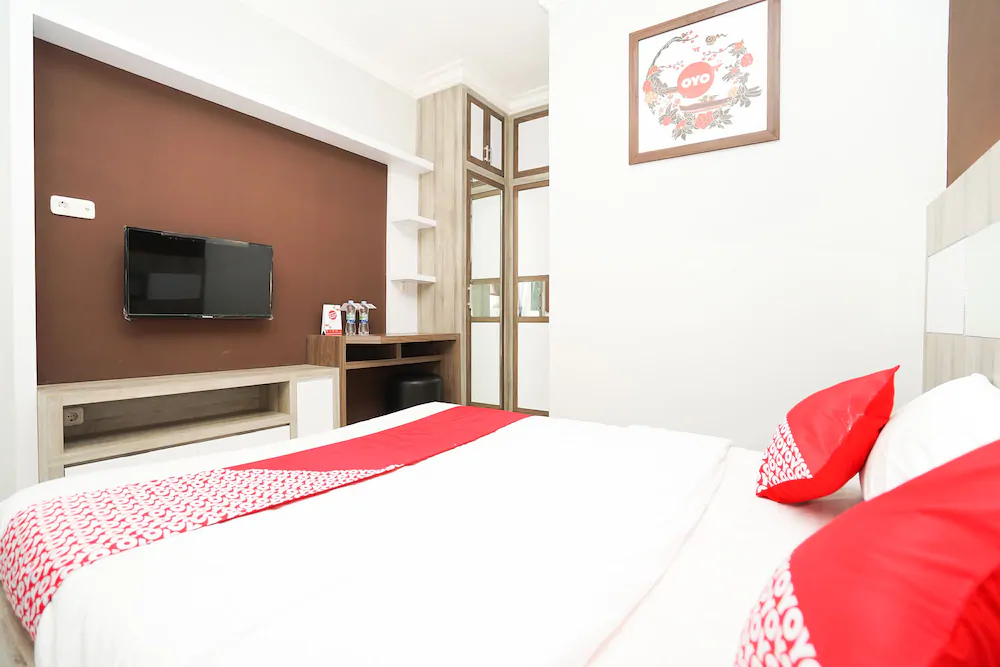 Cipunegara Residence By OYO Rooms