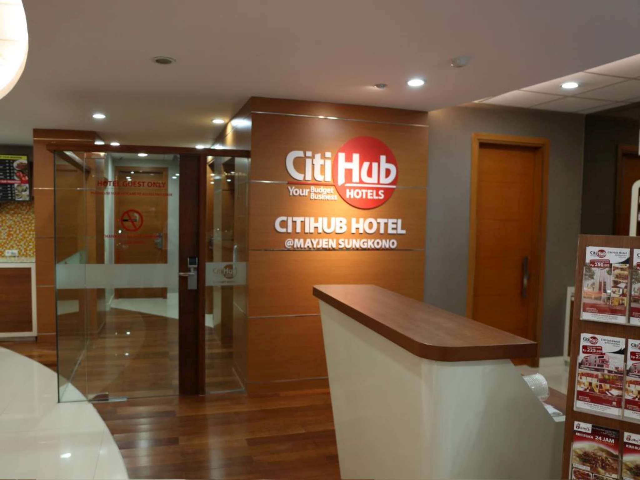 Citihub Hotel @Mayjend Sungkono, Surabaya