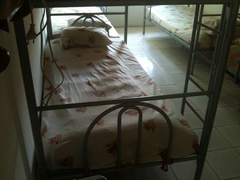 Da Rifi Hostel Surabaya