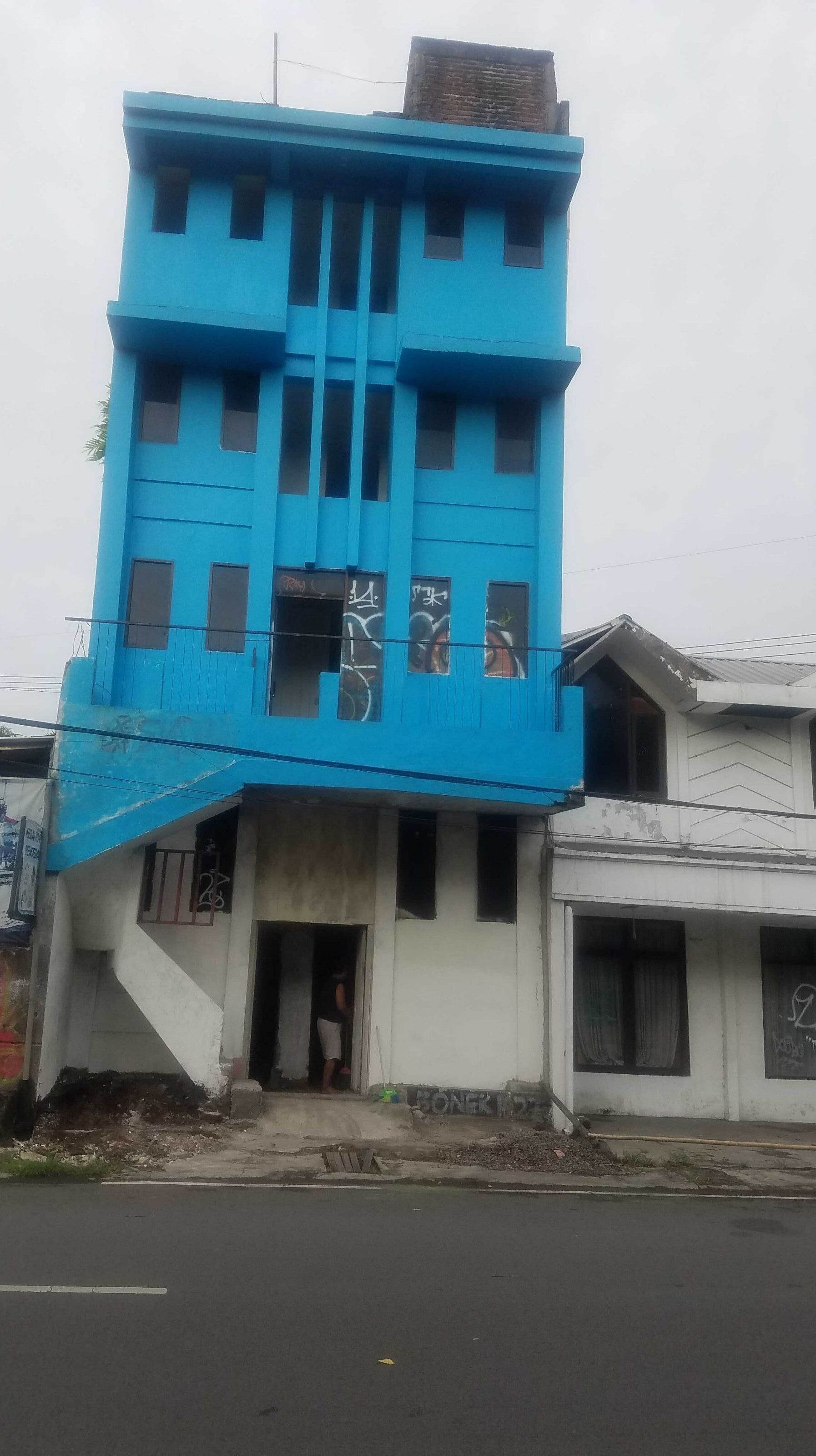 Express O 92104 Hotel Moris Syariah