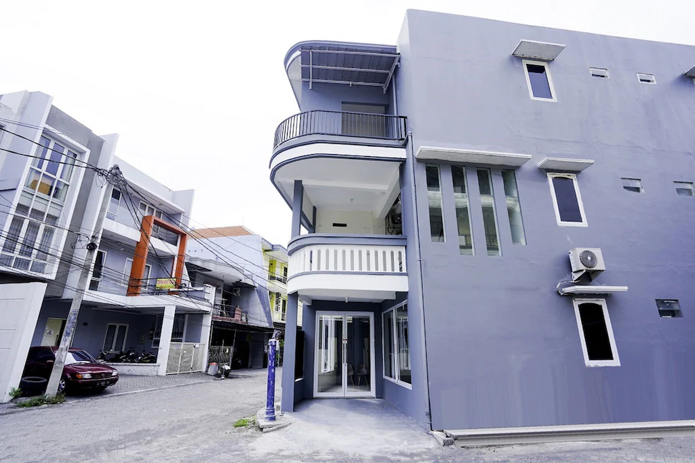 F7 Residence by OYO Rooms