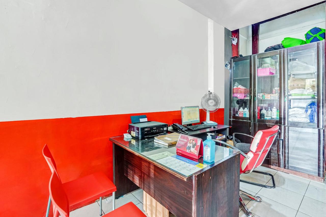 Gosepa Mayjend Sungkono by OYO Rooms