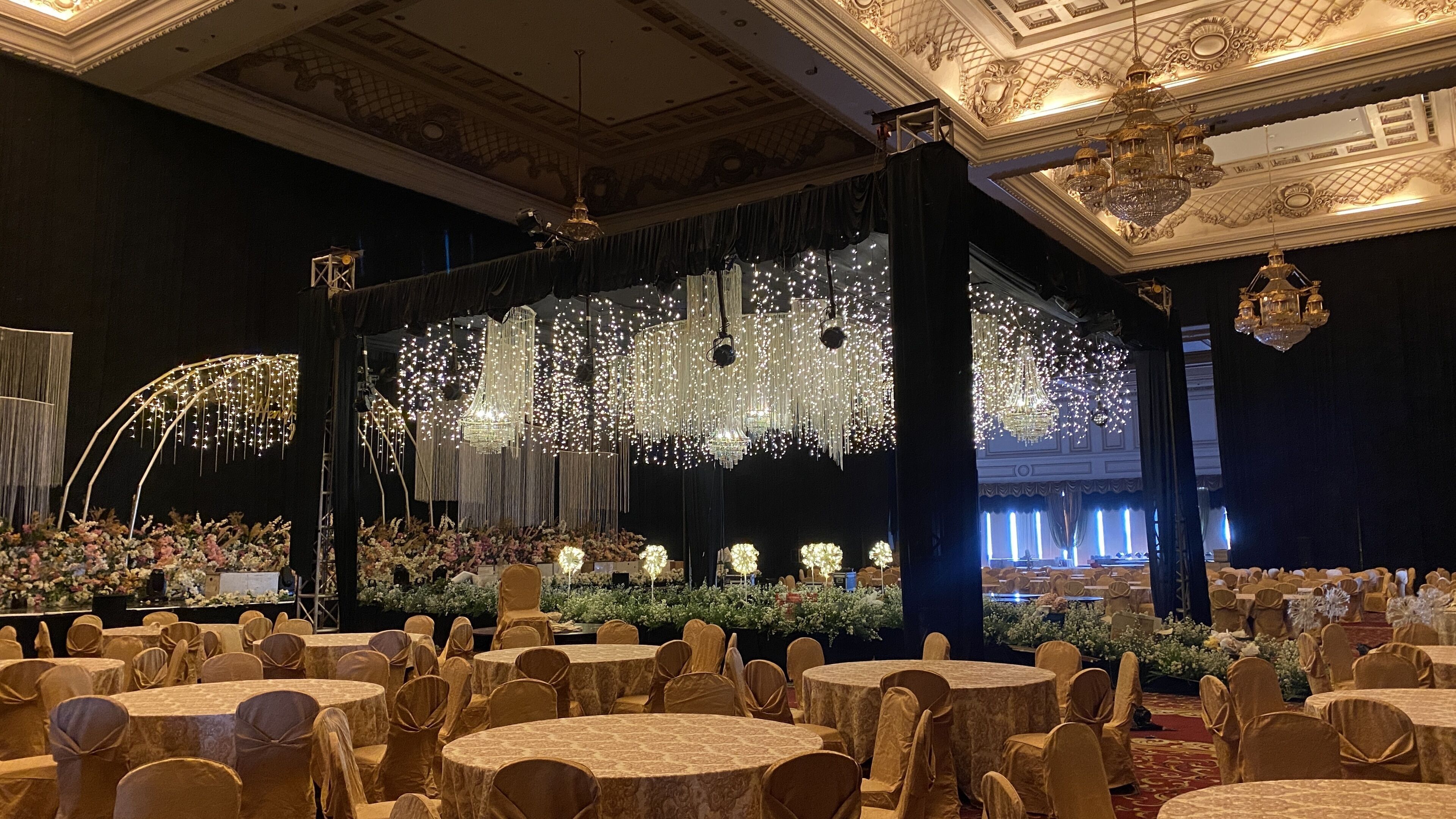 Grand Empire Palace Hotel