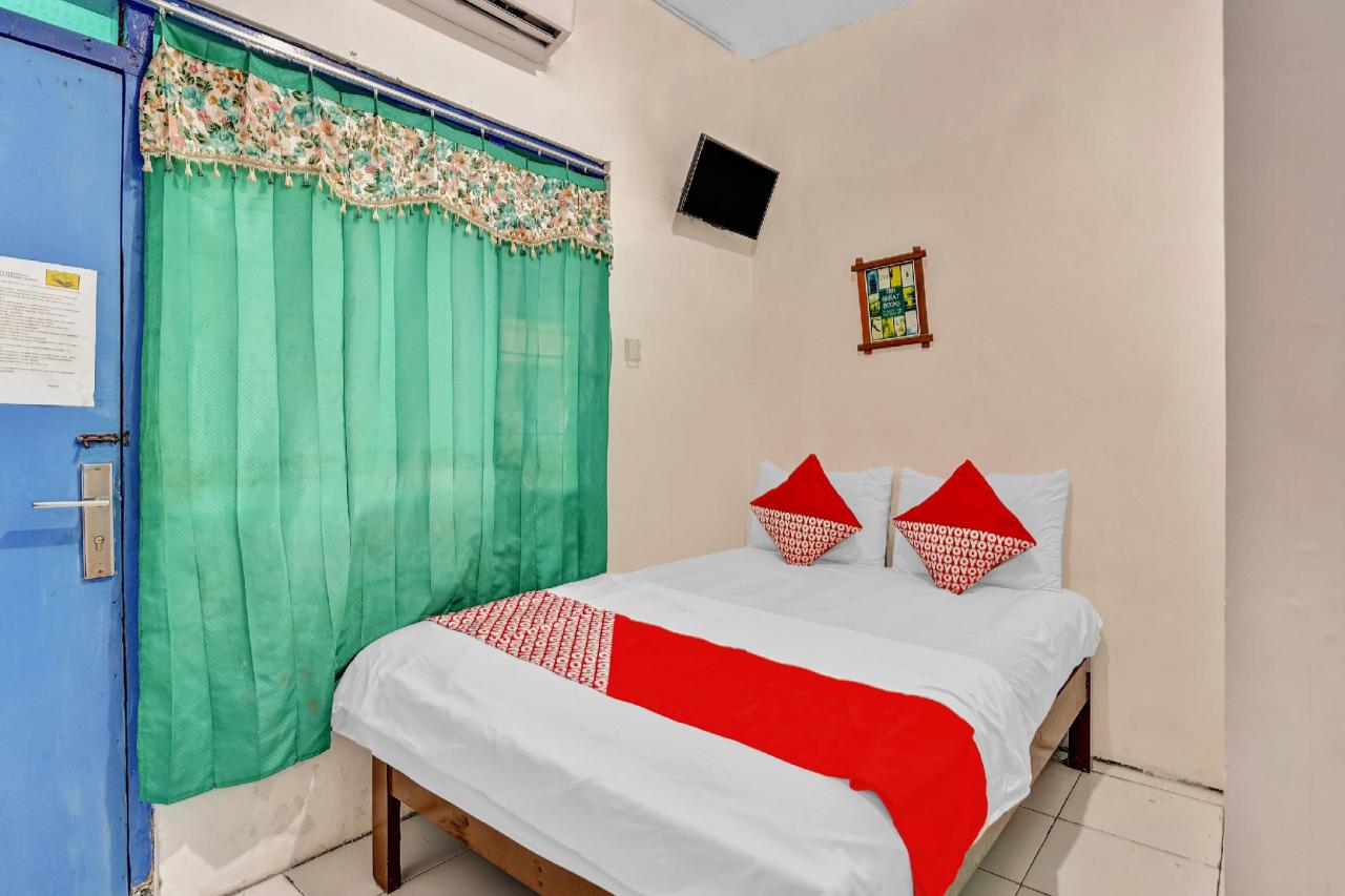 Homestay Jenggolo by Oyo Rooms