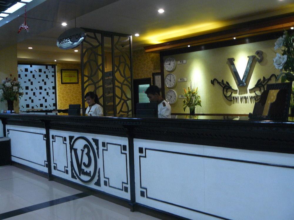 Hotel Oval Surabaya