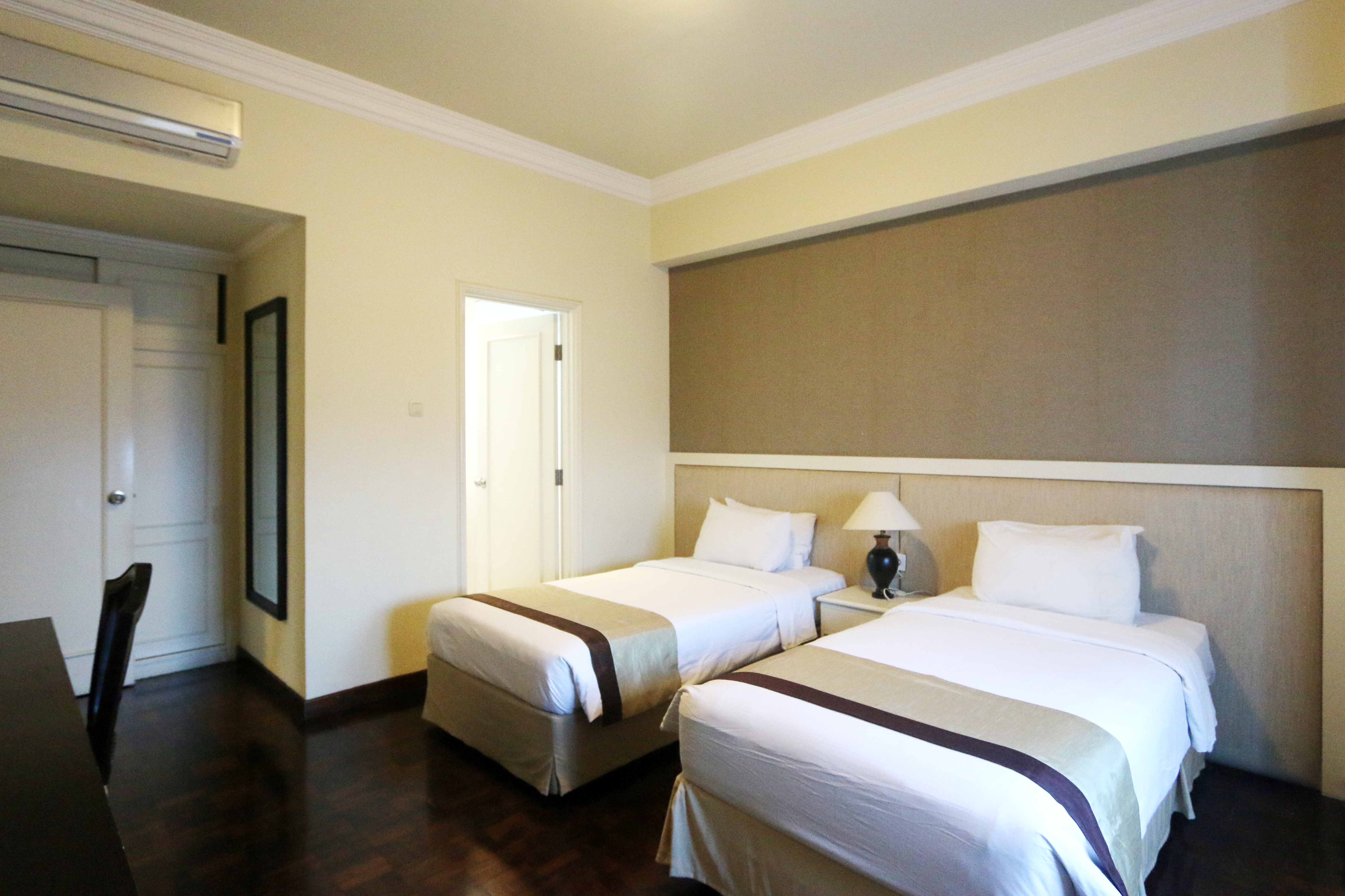 Java Paragon Hotel & Residence