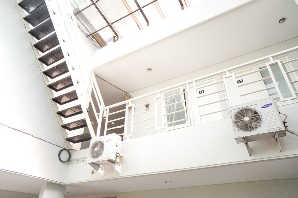 Kanwa Residence by RedDoorz