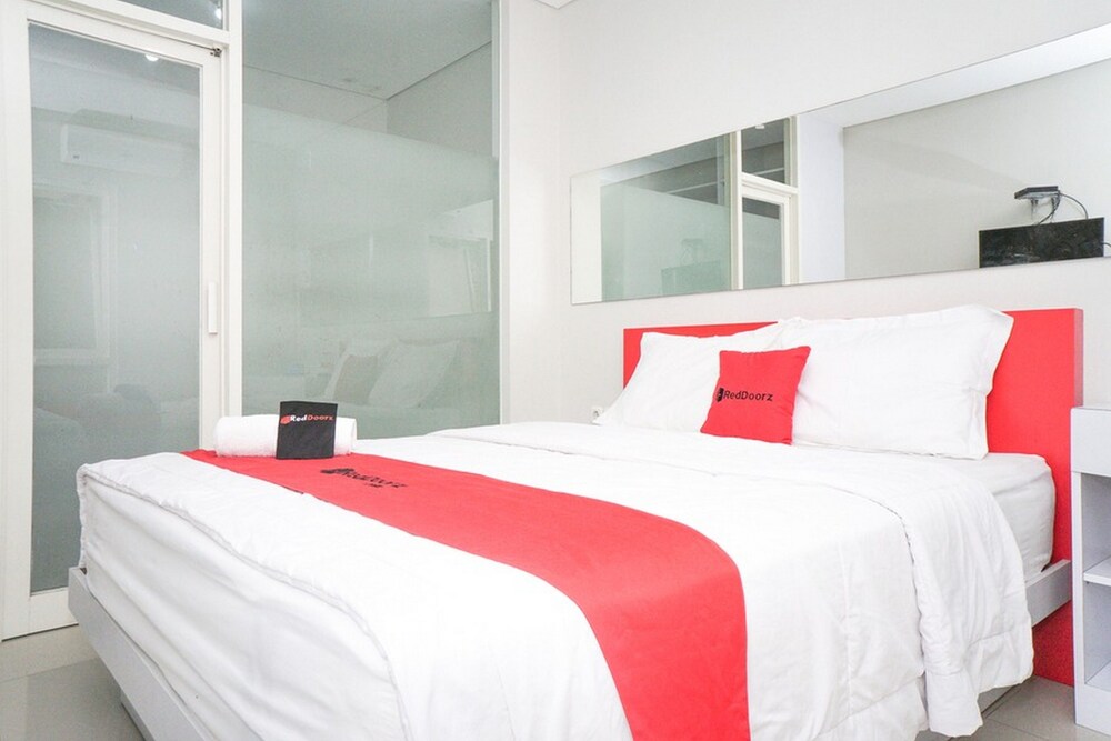 Kanwa Residence by RedDoorz