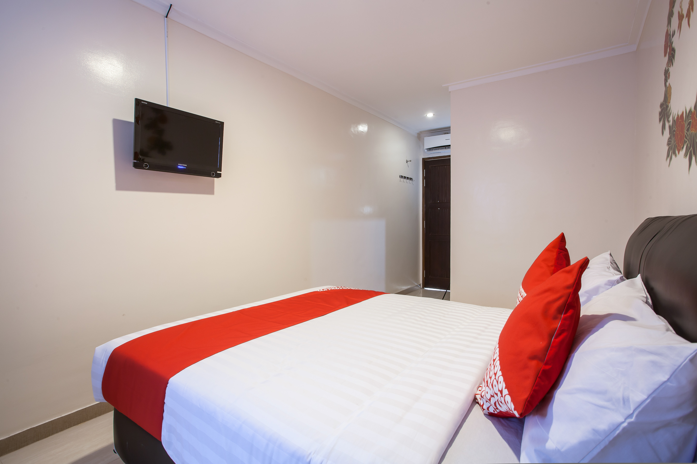 Lg Residence By OYO Rooms