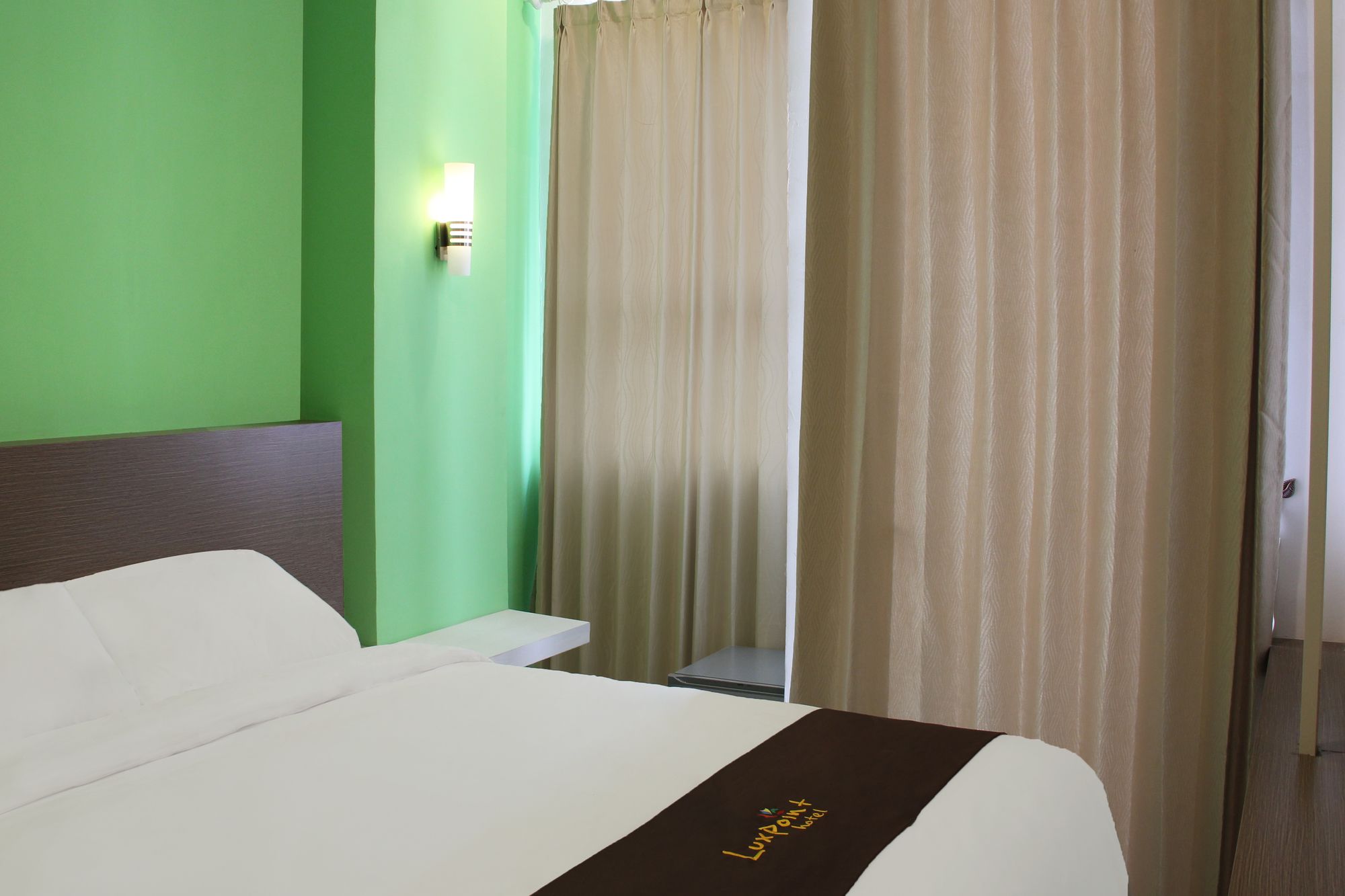 Luxpoint Hotel Surabaya