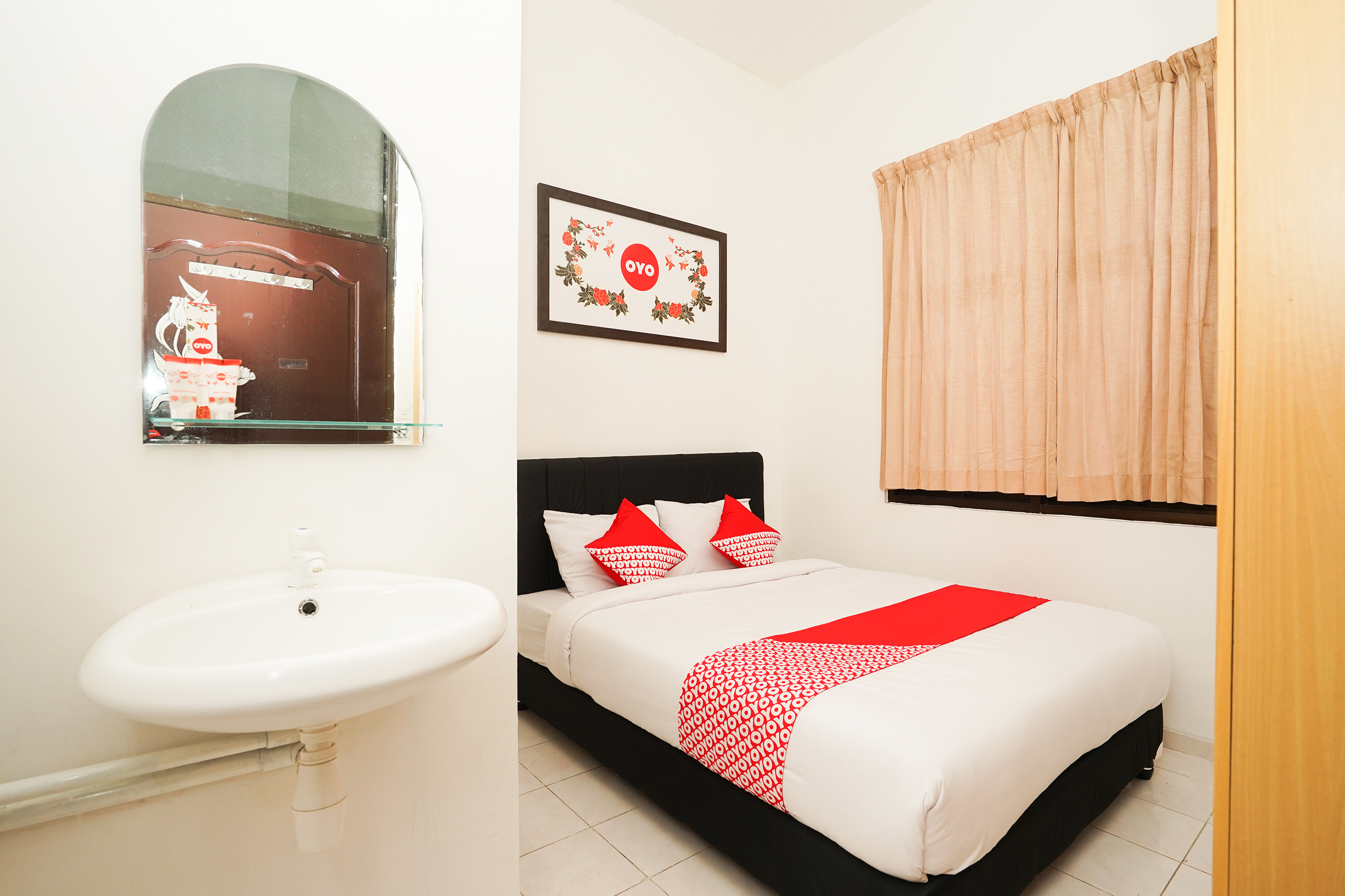 Marcello Residence By OYO Rooms