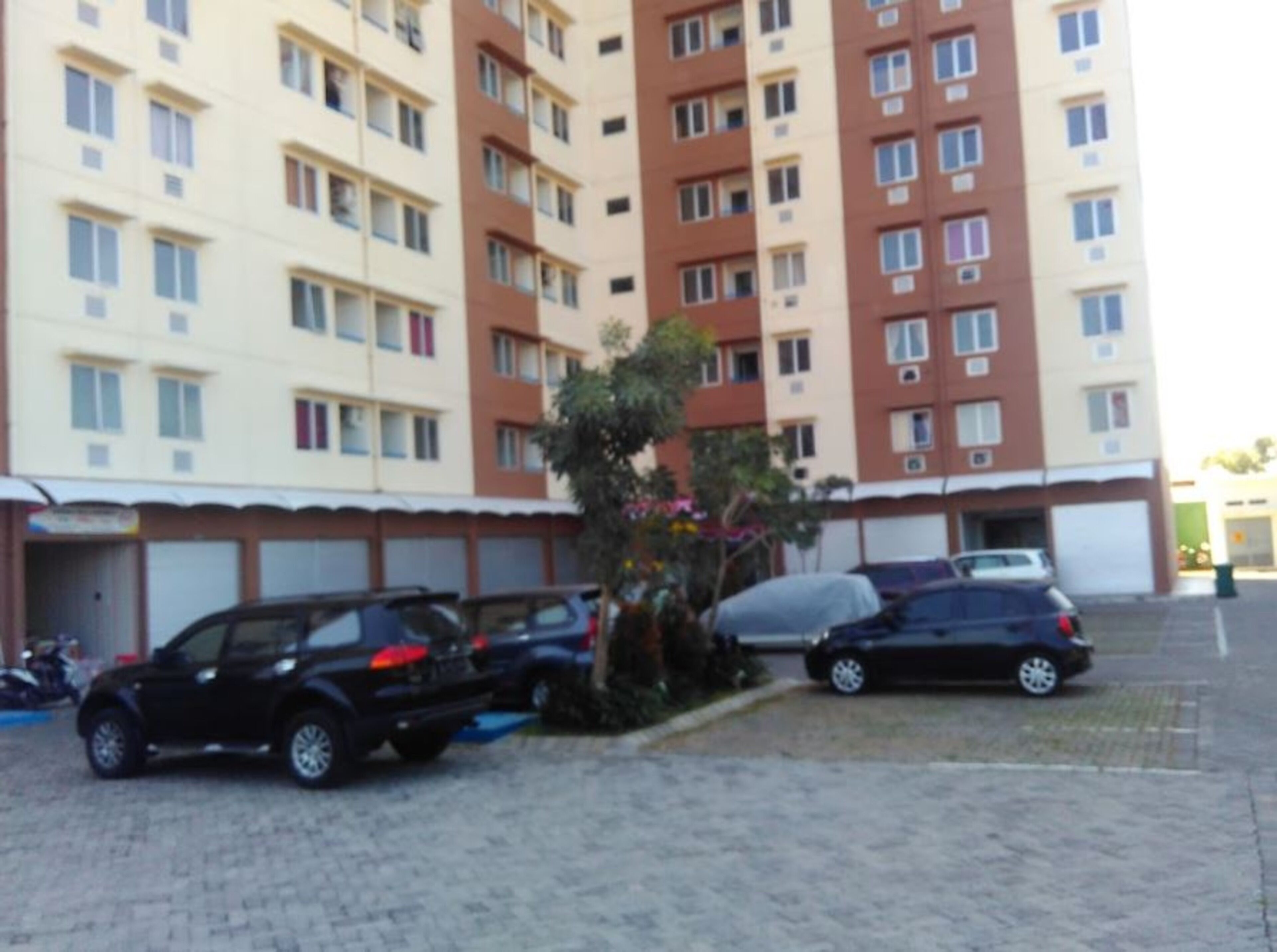 Menara Rungkut Bizz Square By Deddy