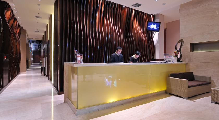 Midtown Hotel