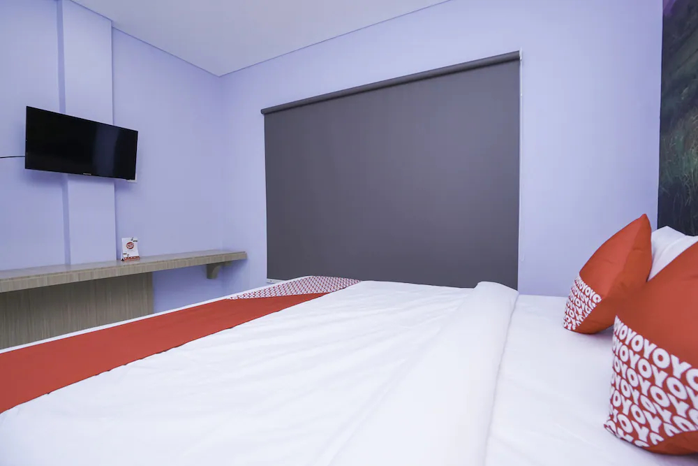Miko Capsule Hotel by OYO Rooms