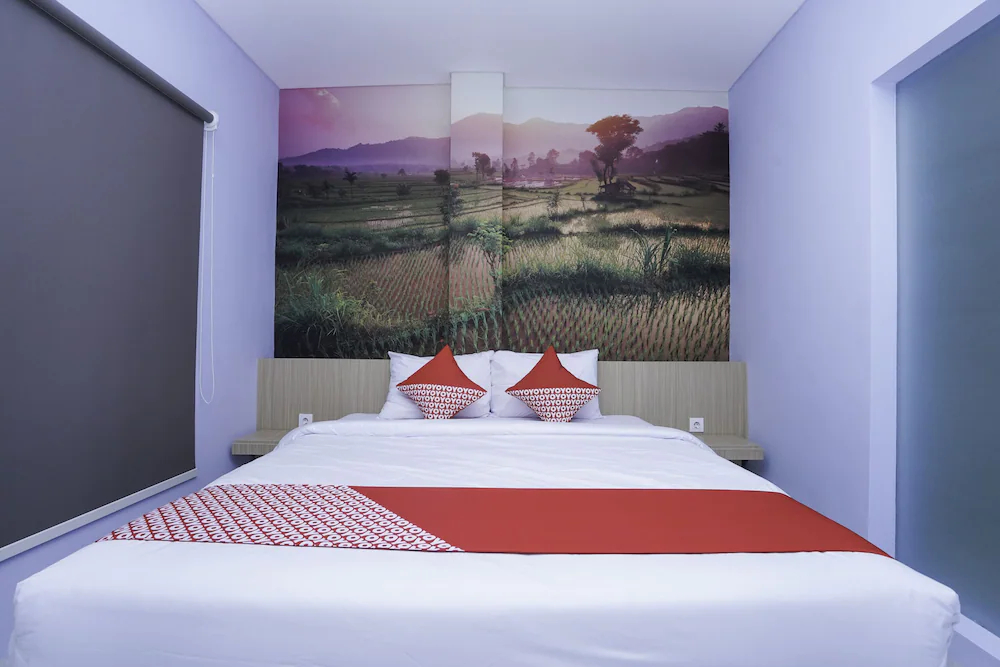 Miko Capsule Hotel by OYO Rooms