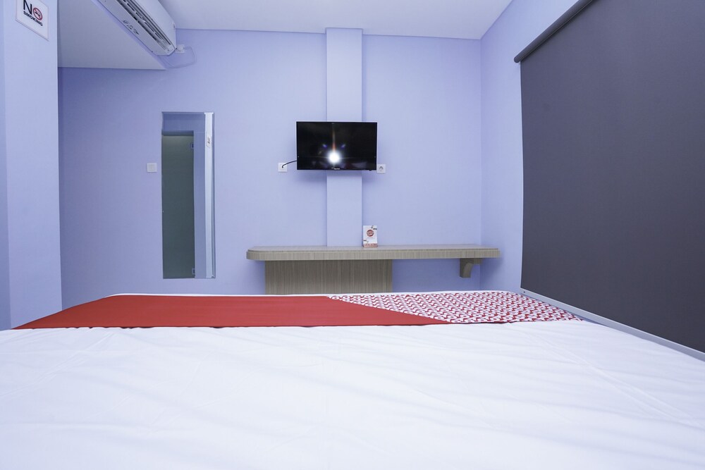 Miko Capsule Hotel by OYO Rooms