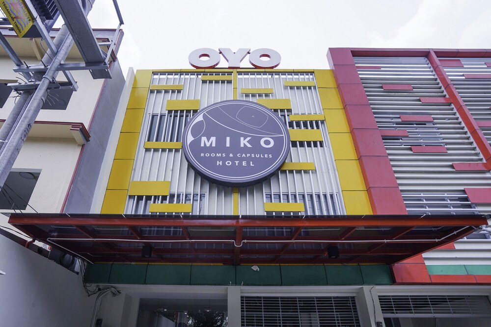 Miko Capsule Hotel by OYO Rooms