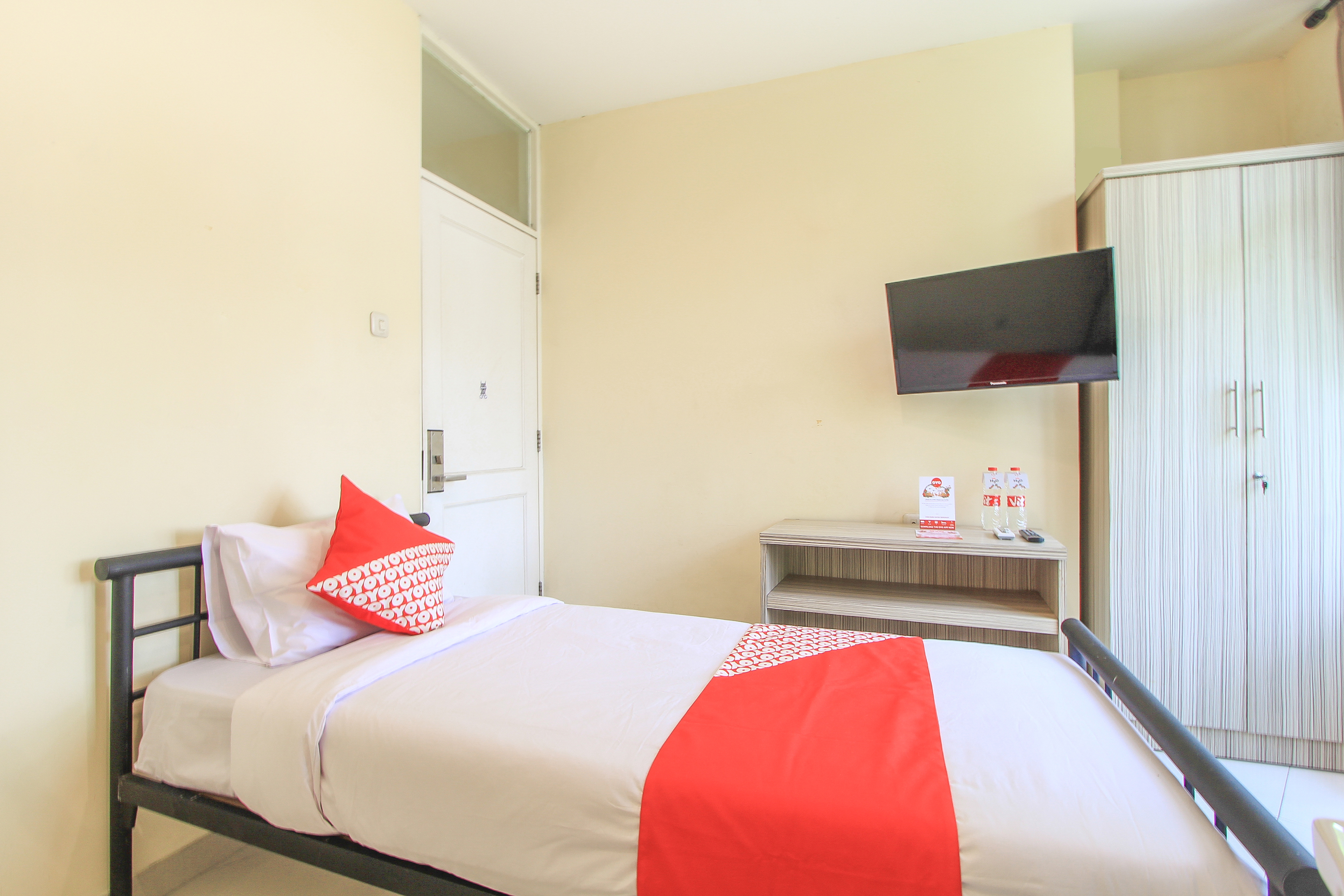 OYO 175 K-60 Residence