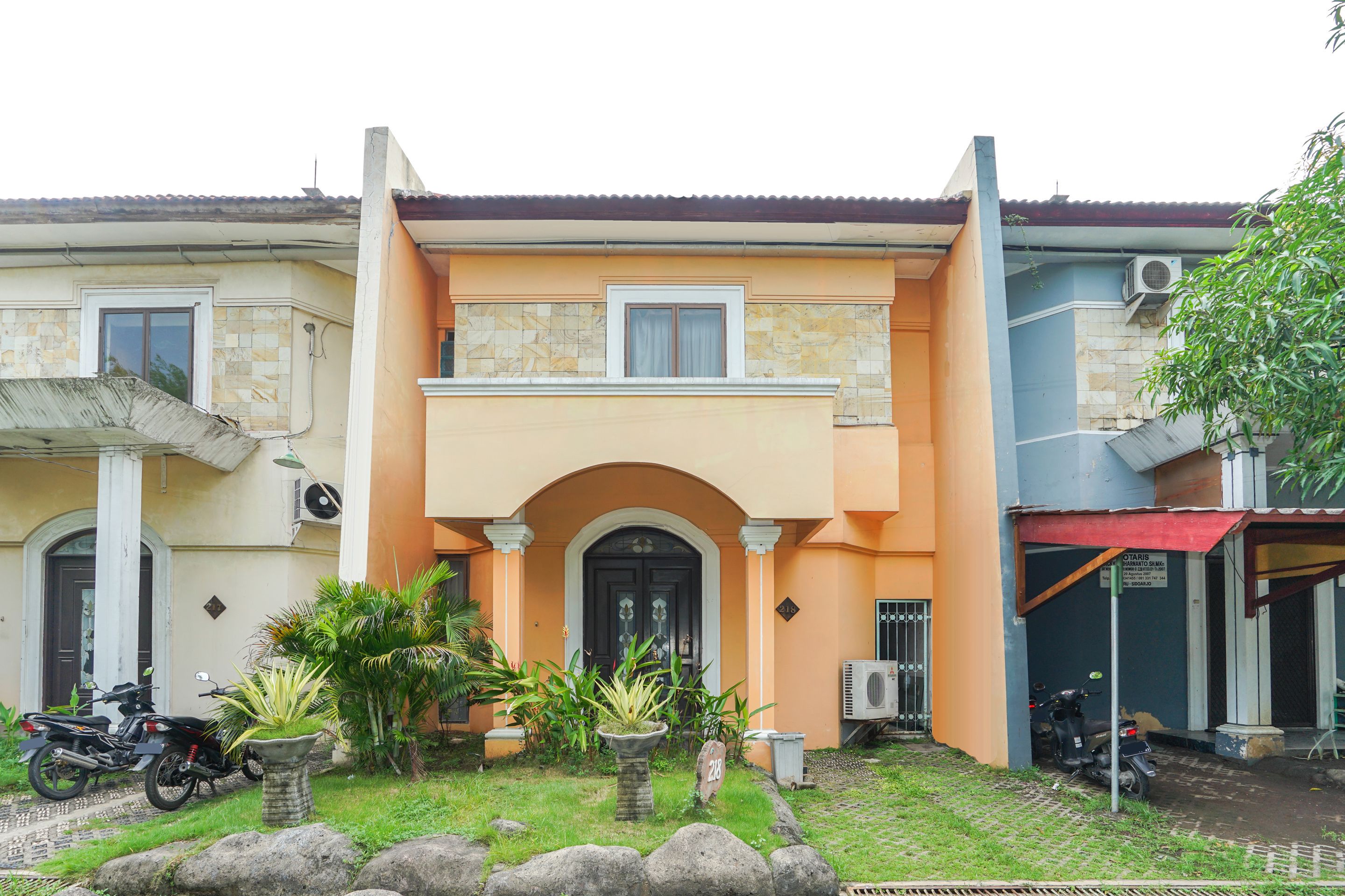 OYO 377 Istana Permata Juanda