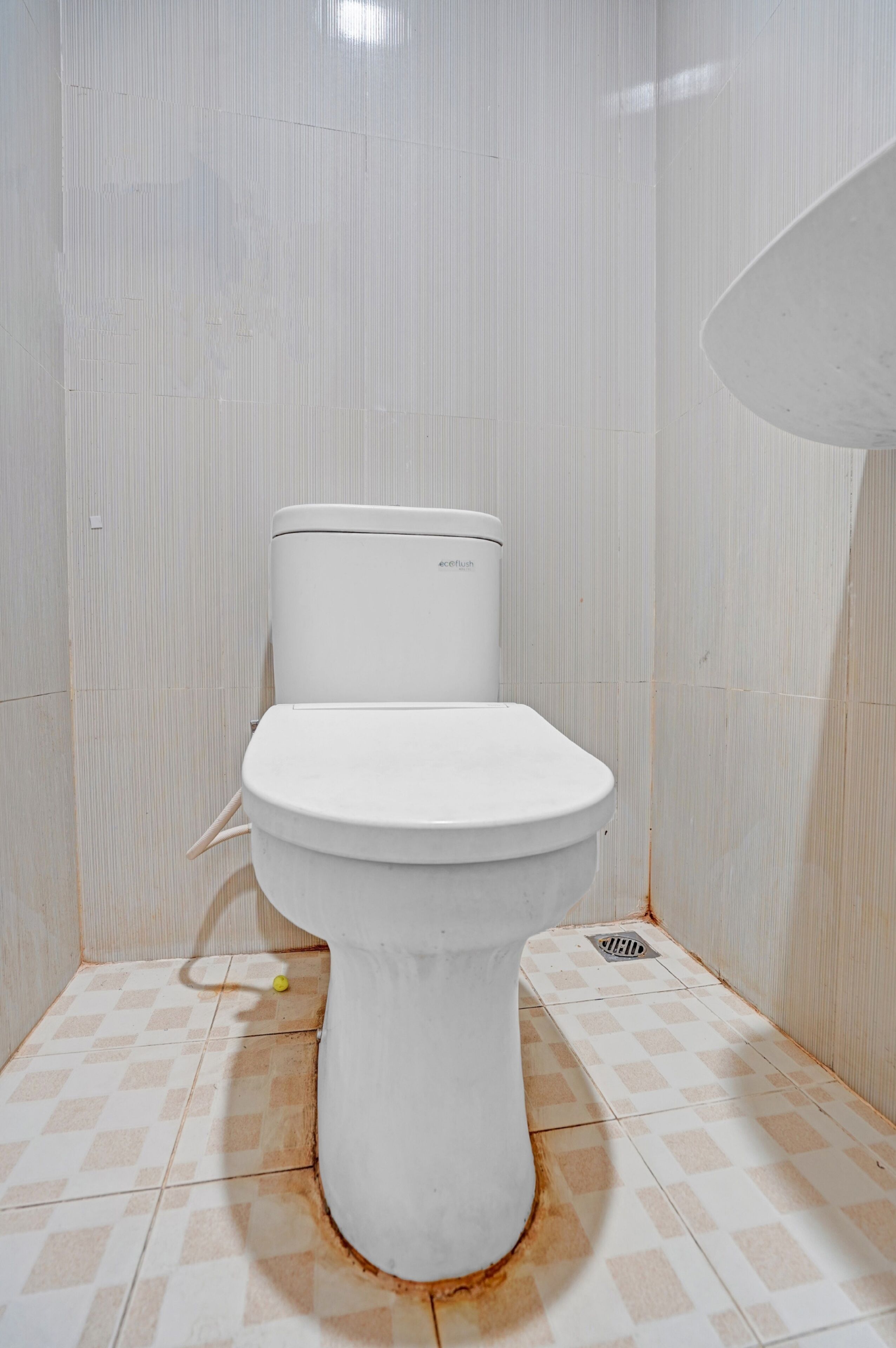 OYO Flagship 90789 Genteng Residence