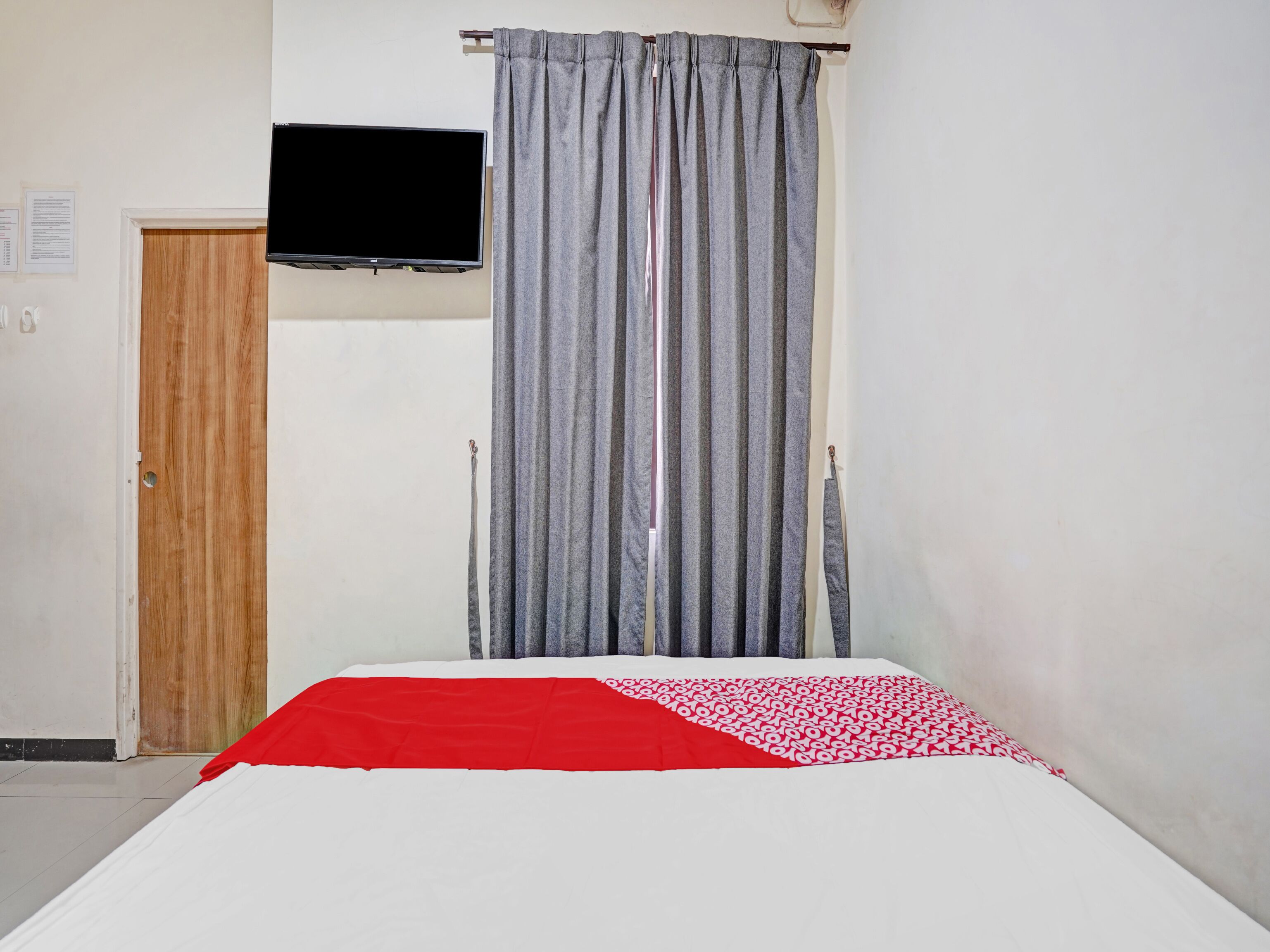 OYO Flagship 90789 Genteng Residence