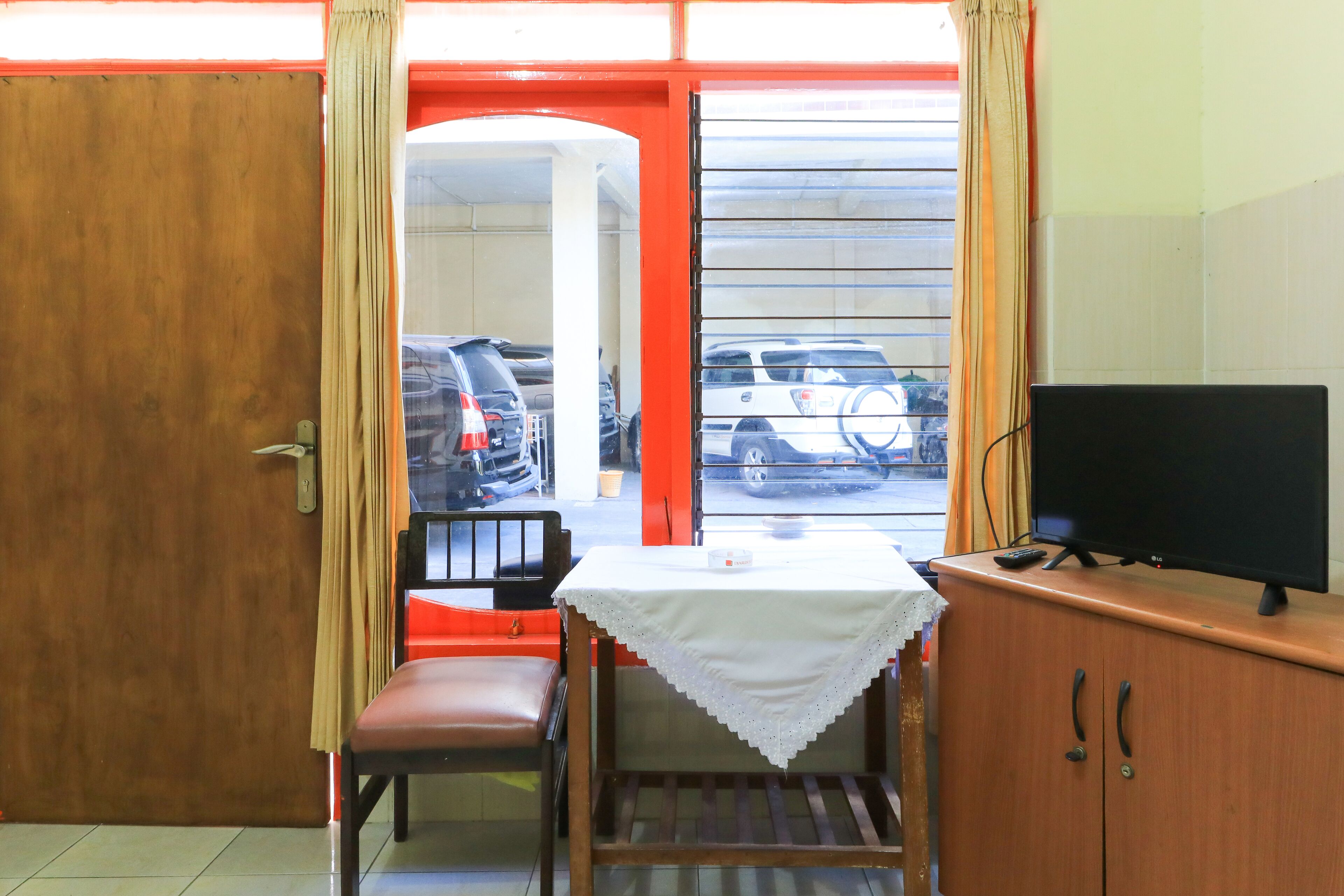 Prenjak Syariah by OYO Rooms