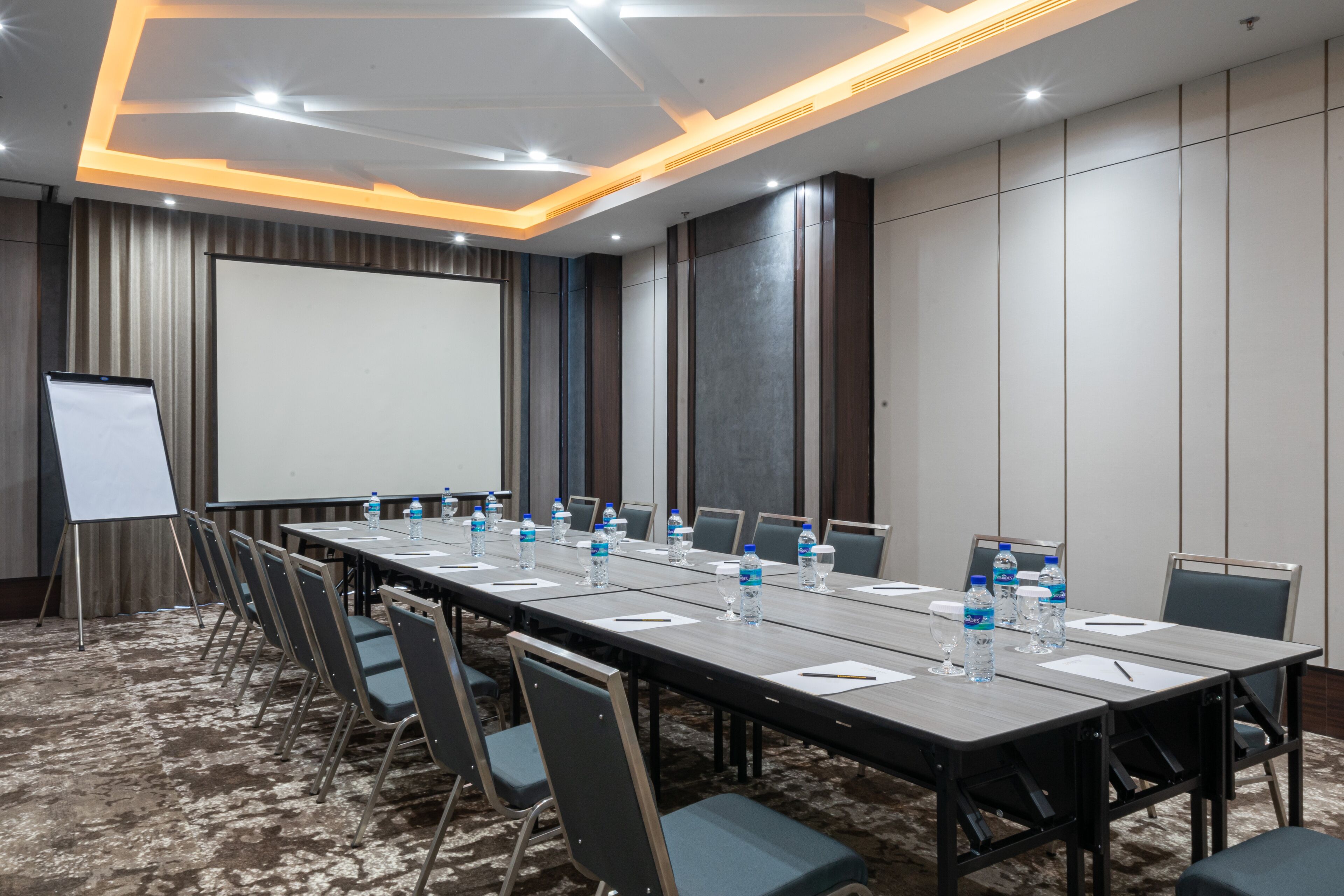 Platinum Hotel Tunjungan Surabaya