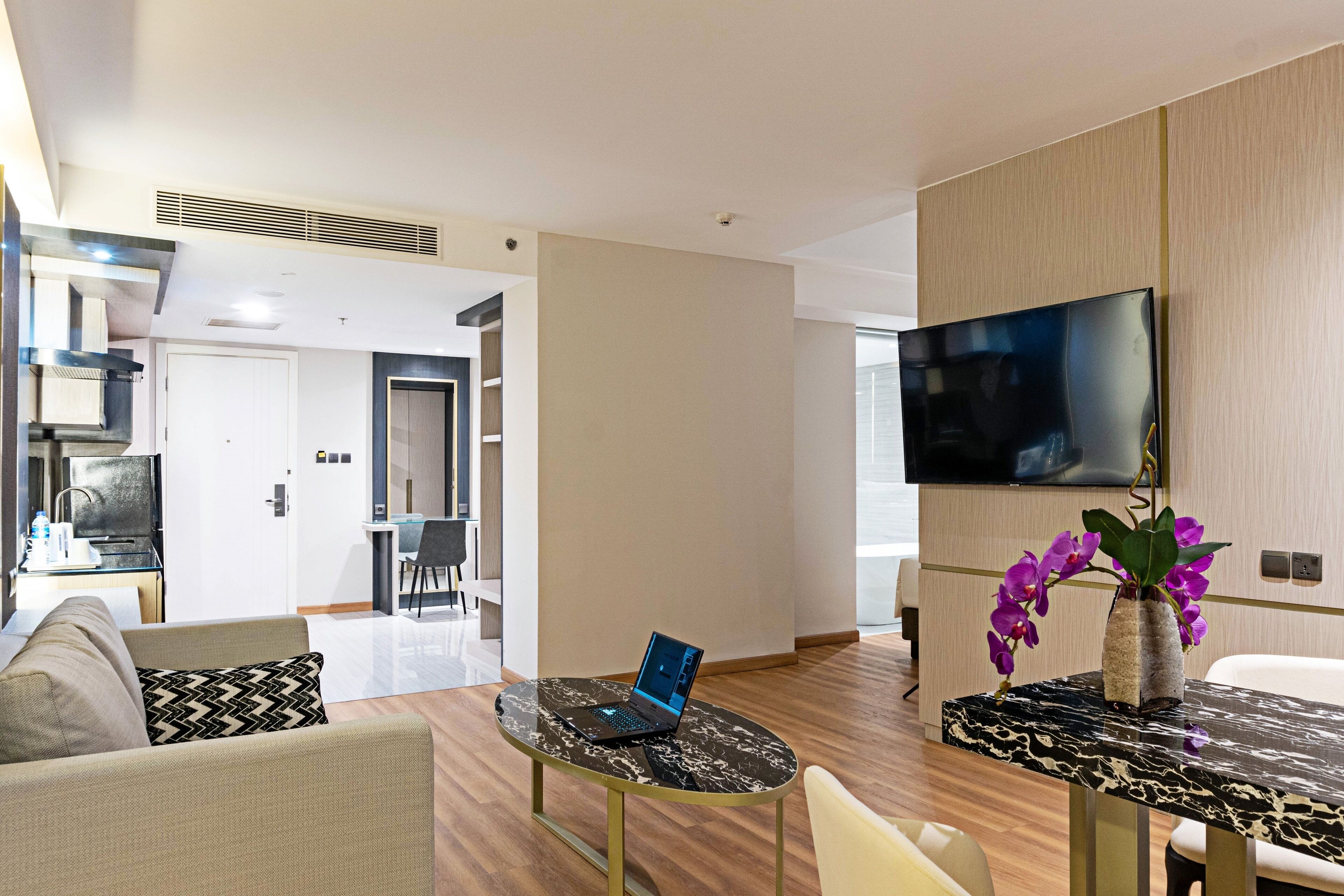 Platinum Hotel Tunjungan Surabaya