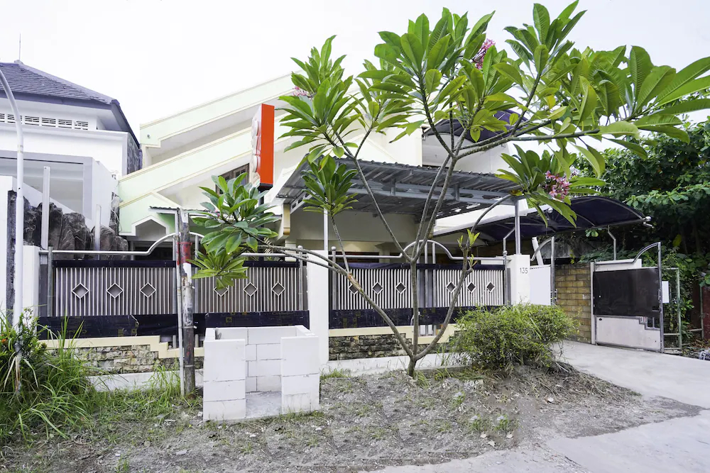 Prestige Residence by OYO Rooms