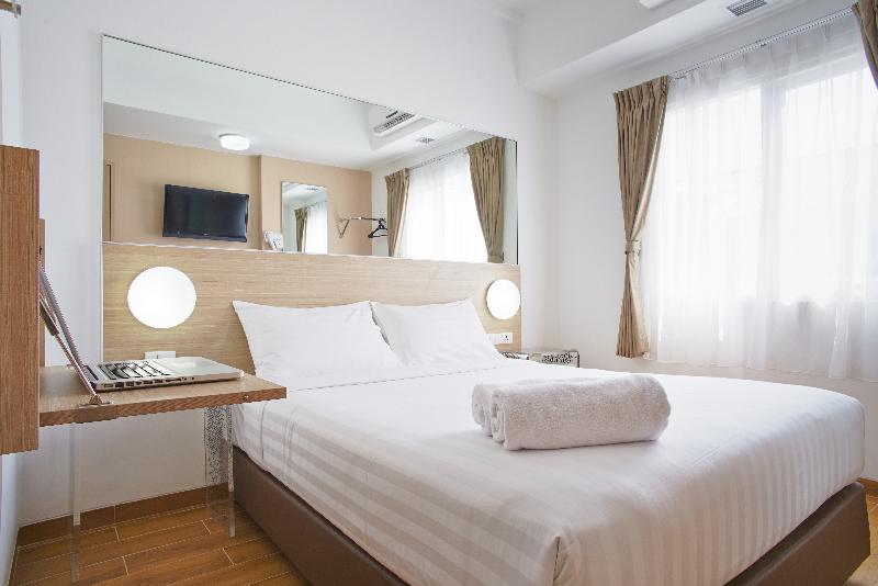 Monoloog Hotel Surabaya