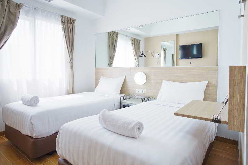 Monoloog Hotel Surabaya