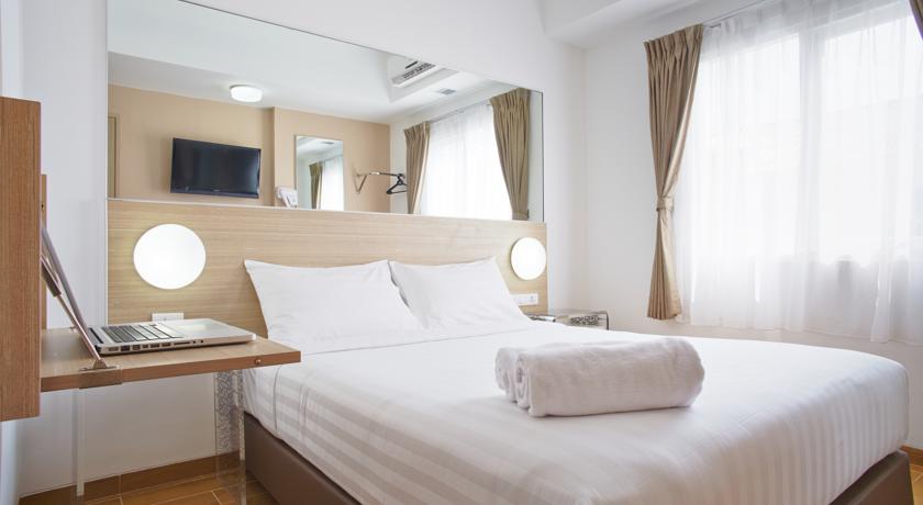 Monoloog Hotel Surabaya