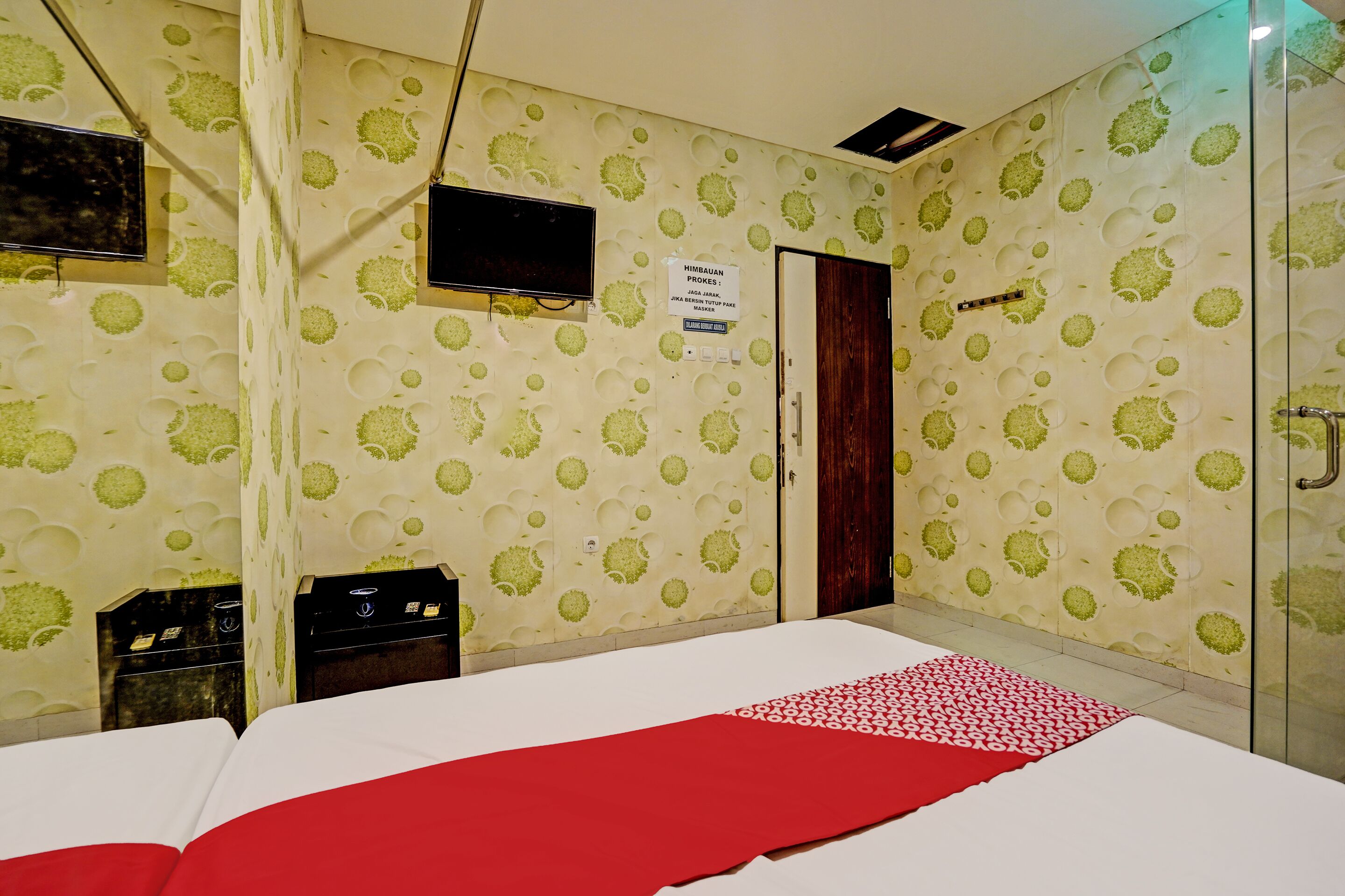 Super OYO Capital O 92633 Spring Hotel Gubeng