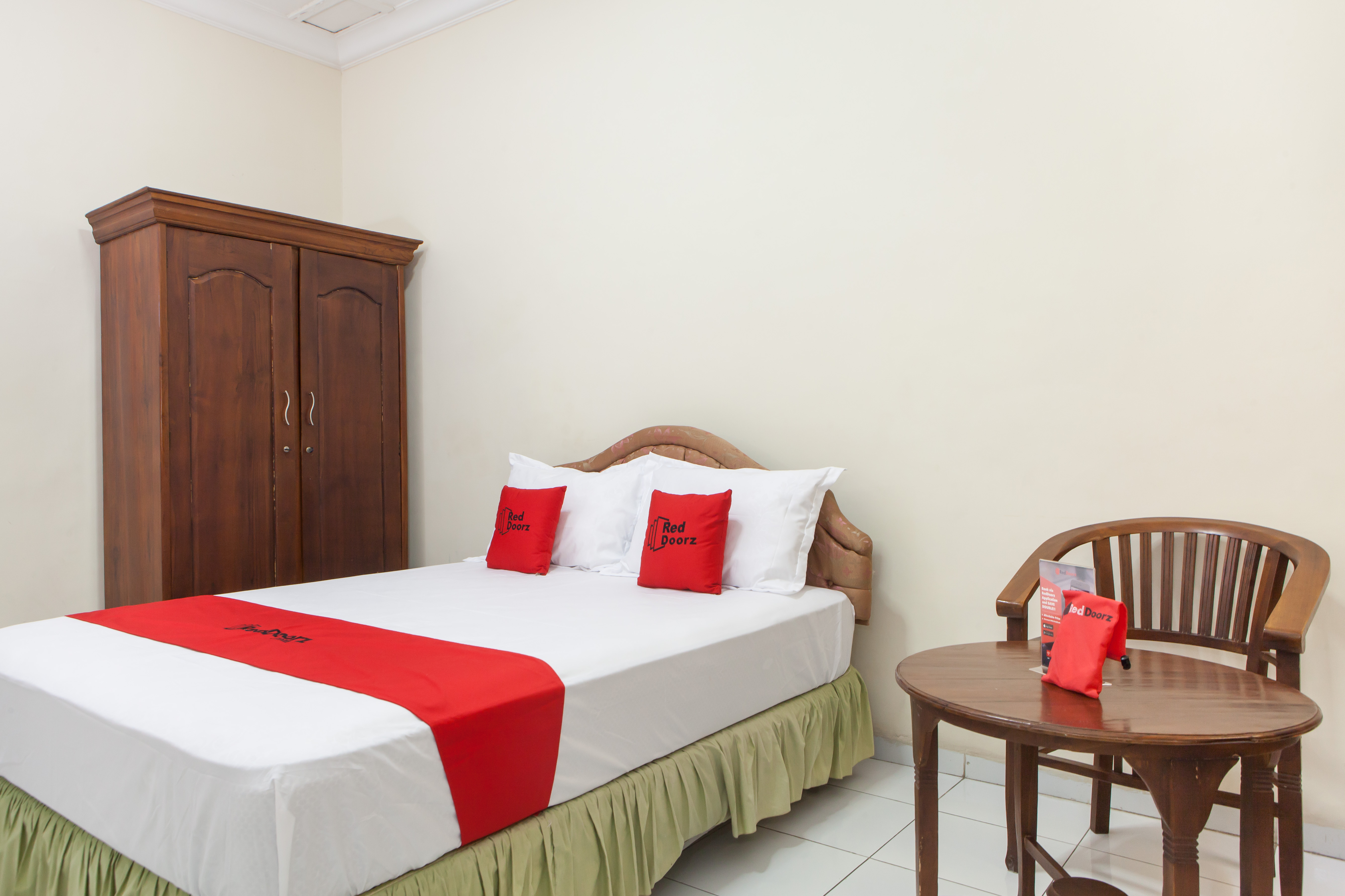 Surabaya BG Guesthouse by RedDoorz