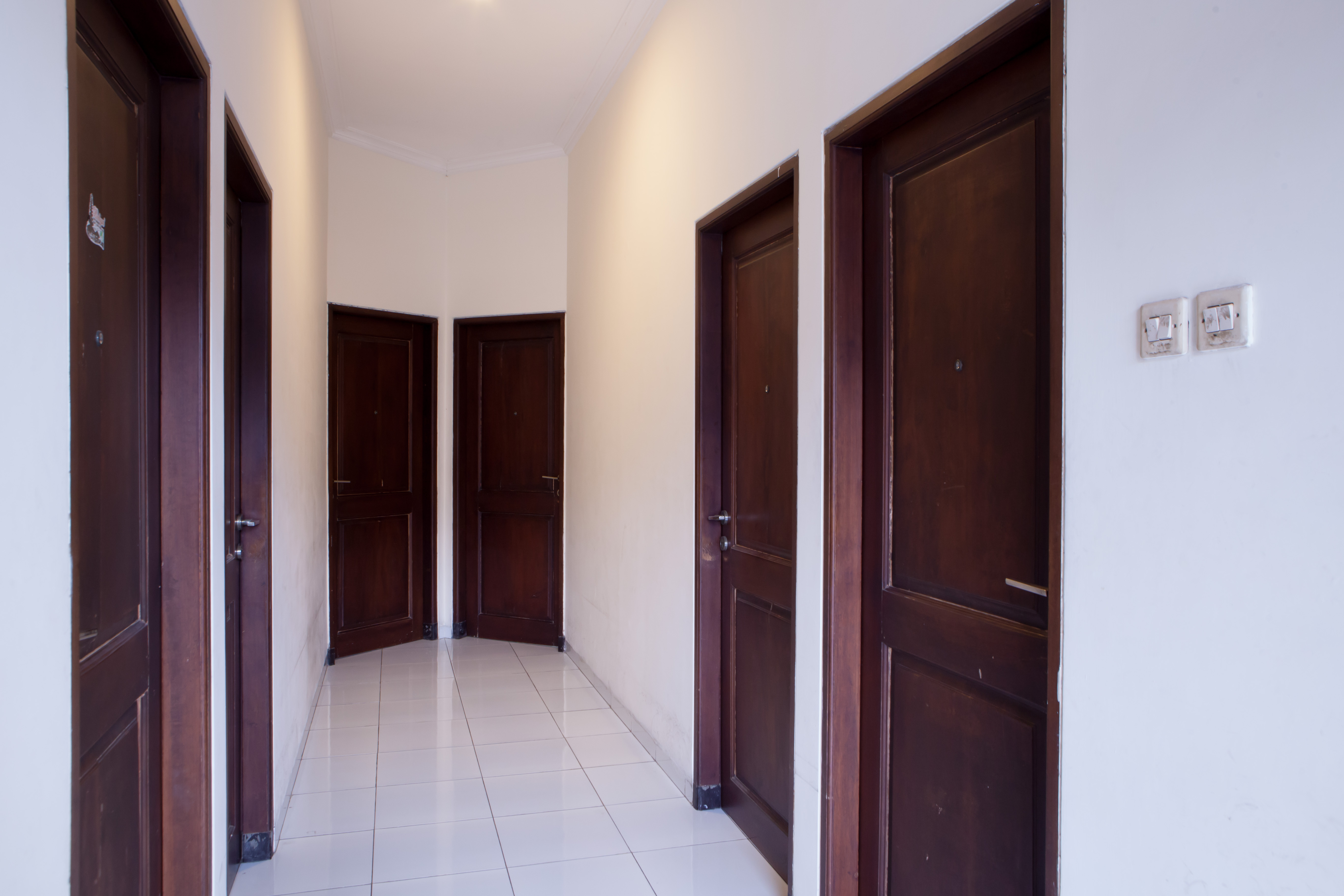 Surabaya BG Guesthouse by RedDoorz