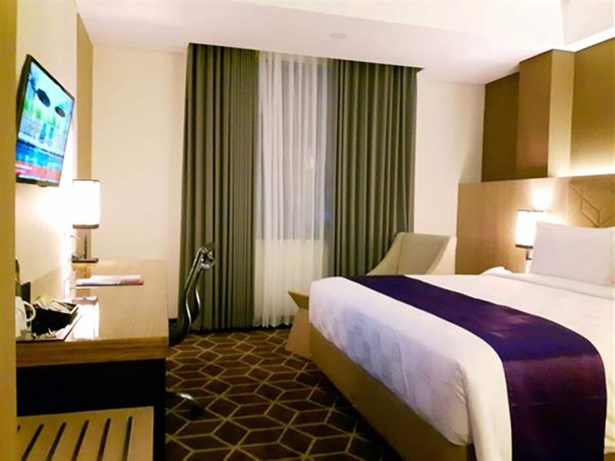 Swiss-Belinn Tunjungan