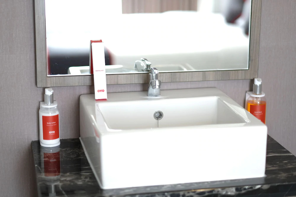 Taman Melati Merr by OYO Rooms